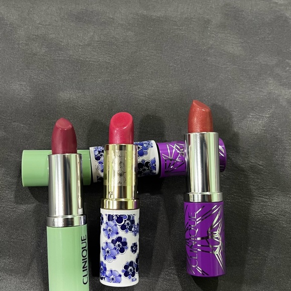 Variety of 3 Bundled Lipsticks - Picture 2 of 3